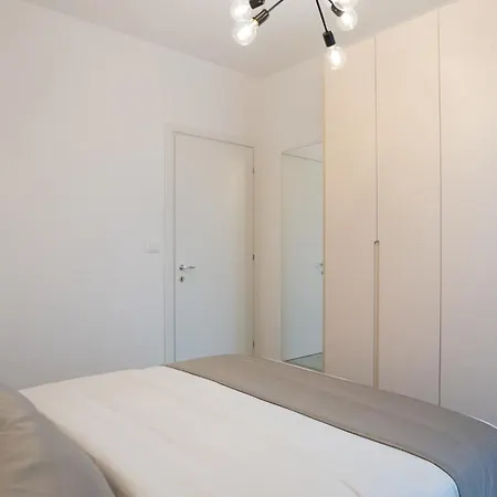 Arza B17 Apartment